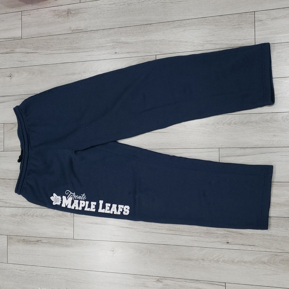 3/$15 Men's Maple Leafs sweatpants